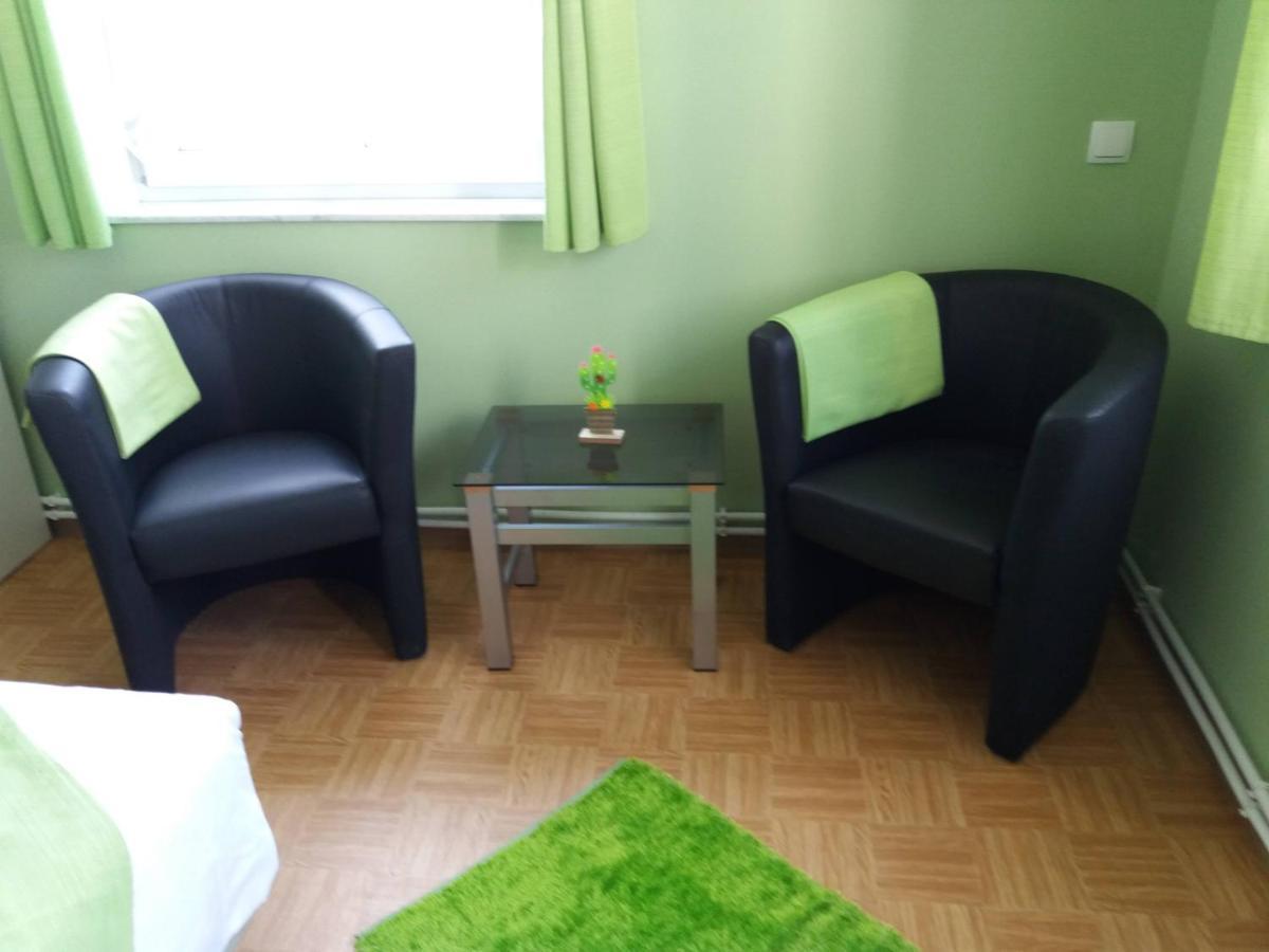 Appartement Um Die Ecke à Manderscheid Extérieur photo